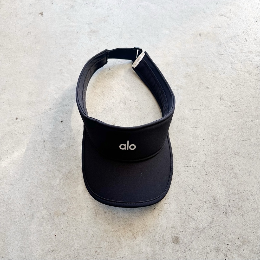 ALO Yoga Performance Eclipse Visor - image 1